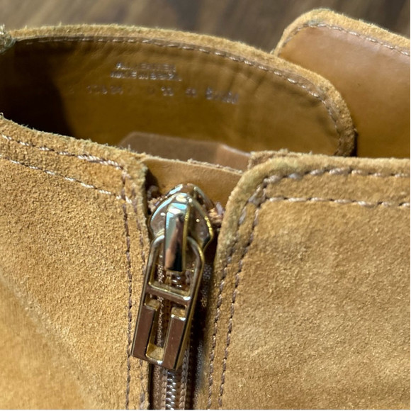 Tory Burch Sade bootie in Suede Sz 8.5 - Picture 9 of 10